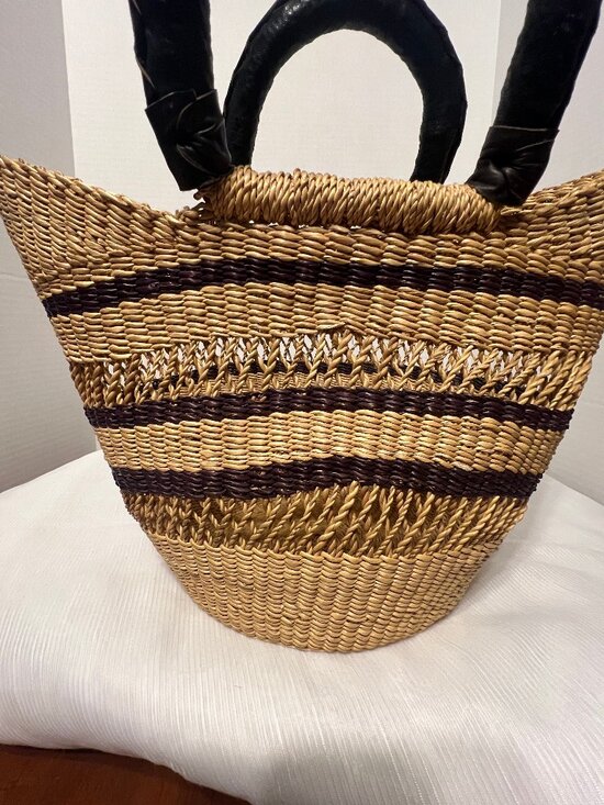 Handcrafted "Lacework Wing Shopper" Bolga Basket - Picture 11 of 15